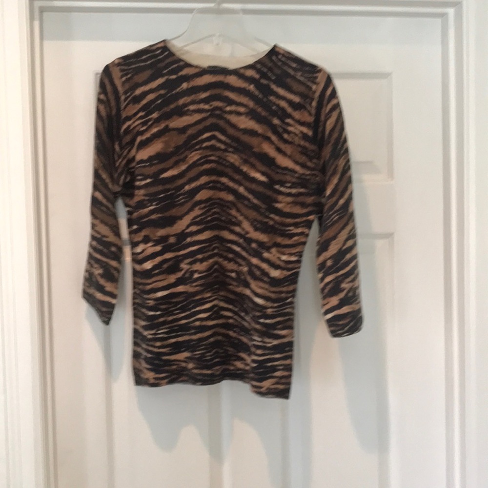 Pure cashmere with a pattern